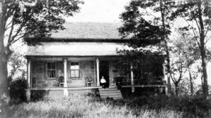 Maison MacCallum vers 1910, la plus ancienne de Noyan construite en 1832